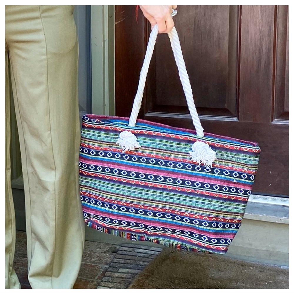 PERFECT TRIBAL PRINT WEEKEND TOTE BAG - Picture 3 of 4